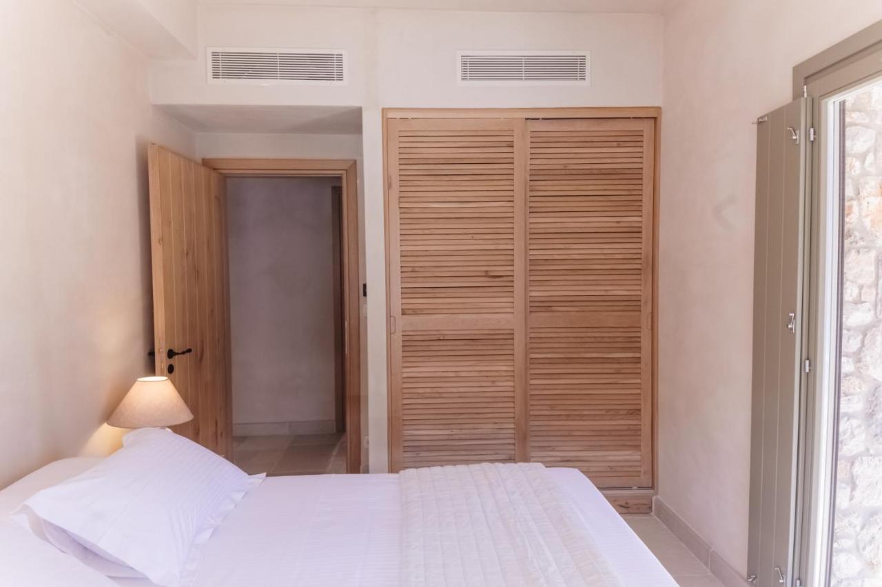 Petra Boutique Villas Arginonda エクステリア 写真