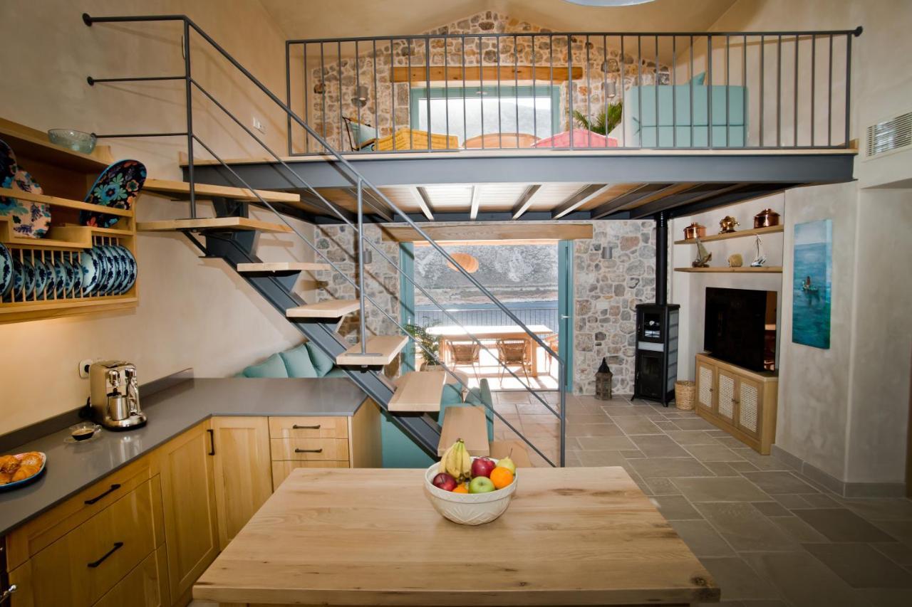 Petra Boutique Villas Arginonda エクステリア 写真